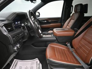 2024 GMC Yukon XL Denali Ultimate — thumbnail 11