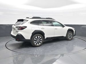 Used 2023 Subaru Outback Touring XT CVT — thumbnail 9